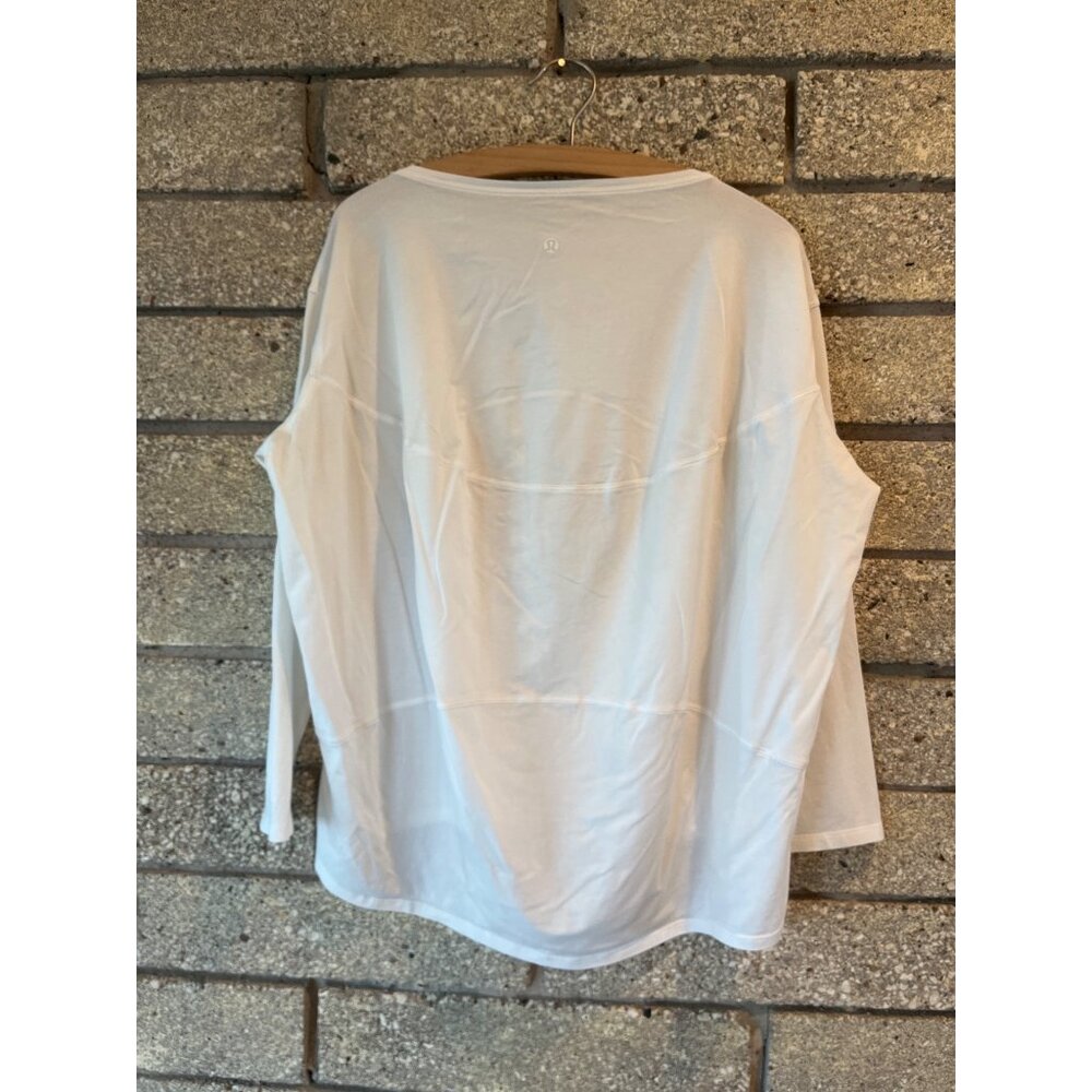 Lululemon Womens White Long Sleeve Relaxed Fit Tee High-Low Hem Lightweight Cott - Picture 4 of 8